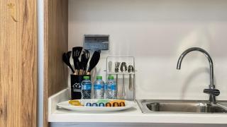 Comfortable 1BR Retreat with Balcony Vista 2 - Abu Dhabi - 6