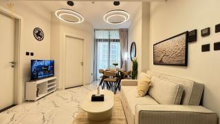 Comfortable 1BR Retreat with Balcony Vista 2 - Abu Dhabi - 3