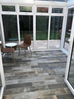 Spacious detached house with two ensuite bedrooms - Castle Donington - 5