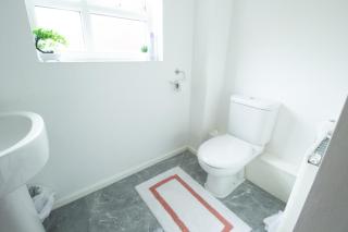 2 Bed Townhouse, Sleeps 5, Close to Manchester City Centre - Manchester - 6