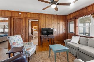Mann Cottage - 2