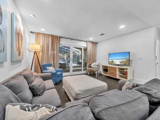 Sea Thyme private pool sleeps 6 - 5