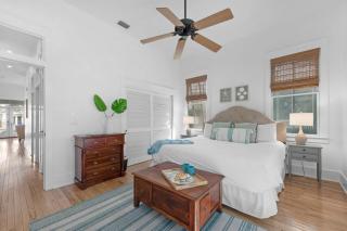 The Salty Palm free beach service pet friendly - 7