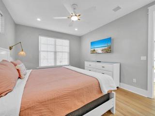 Sea Glass Private Pool & Beach Access - 3