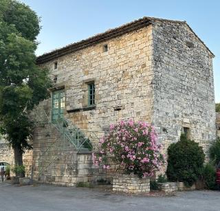 Le Mas De Brel, Gîte La Tournelle - Arpaillargues-et-Aureillac - 0