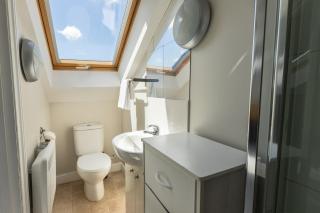 Stylish Urban Retreat- Fast WiFi & Private Ensuite - Bristol - 3