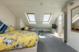 Stylish Urban Retreat- Fast WiFi & Private Ensuite - Bristol - 6