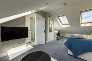 Stylish Urban Retreat- Fast WiFi & Private Ensuite - Bristol - 5