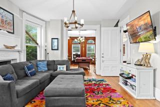 Historic 3-BR Downtown Bourbon Getaway - Louisville - 9