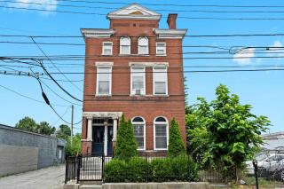 Historic 3-BR Downtown Bourbon Getaway - Louisville - 1