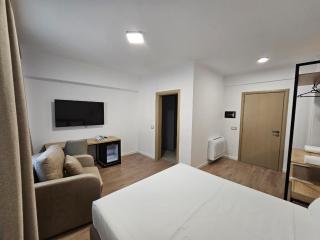 Hotel Petro - Valona - 0