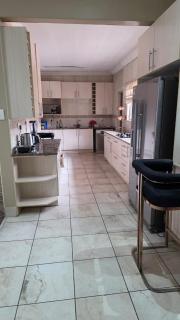 Villa on The East - Boksburg - 7