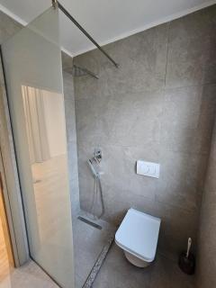 Hotel Petro - Valona - 9