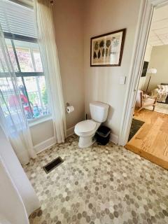 Peaceful 1BR retreat - Simple, Stylish, Shelburne - Shelburne - 3