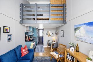 Brighton Water Cabin at the Marina, Free Parking By My Getaways - Brighton & Hove - 4