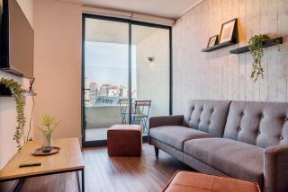 Chic Nunoa Apt with Stylish Amenities - Santiago - 0