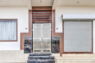 Hotel O Vrishti Residency - Noida - 1