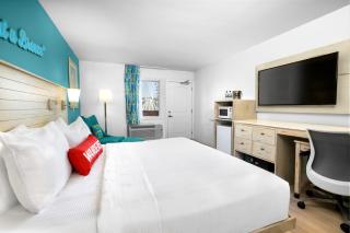 Margaritaville Island Inn - Pigeon Forge - 2