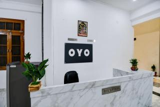 Hotel O VELMORA HOTEL - 0