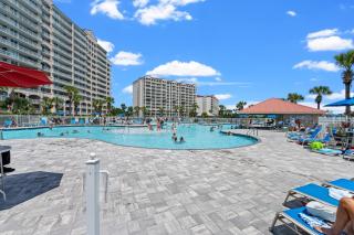 Sophisticated Luxury Townhome located in Barefoot Landing - North Myrtle Beach - 5