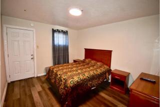 Motel 19 By Capital O Baytown I-10 - Baytown - 7