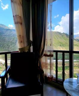 Hotel 22 - - 7