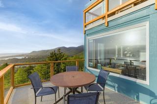 Blue Horizon by AvantStay Panoramic Views of the Ocean w Entertainers Patio - Rockaway Beach - 8