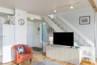 Blue Horizon by AvantStay Panoramic Views of the Ocean w Entertainers Patio - Rockaway Beach - 1
