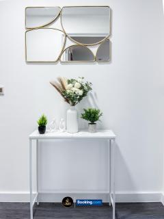 2 bedroom Apt with Balcony By LS2G Short Lets & Serviced Accommodation Greater London - Londra - 6
