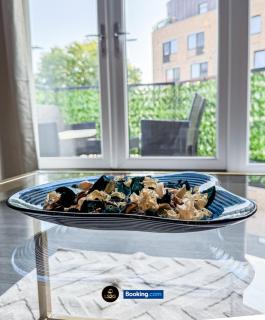 2 bedroom Apt with Balcony By LS2G Short Lets & Serviced Accommodation Greater London - Londra - 2