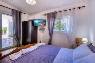 Kanouli Beach Apartment - 1