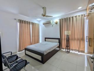 2500 sqft 11th flr luxurious apartment Baridhara - 6