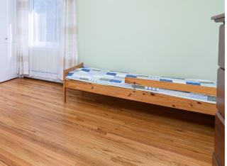 Spacious & Comfortable 3-Bedroom Home - Farmington - 2