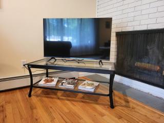 Spacious & Comfortable 3-Bedroom Home - Farmington - 9