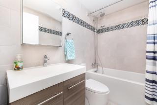 Spacious & Comfortable 3-Bedroom Home - Farmington - 6