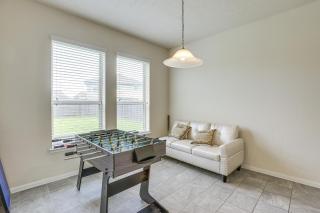 Covered Patio and Spacious Yard Houston Area Home! - Humble - 1