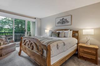 Luxe 2BR Beaver Creek Retreat - Balcony Views & Ski-In & Ski-Out Access - 2
