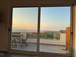 Blue & Green - Sunset Sea View Apartment in a Quiet Location - 4