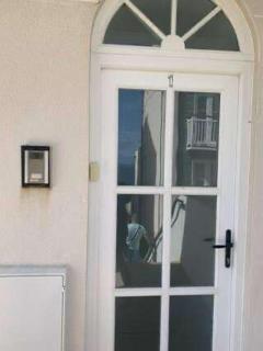 Stunning 2 bedroom modern apartment! Amazing views! - Moffat - 2