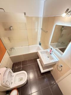 George & Nadea House - 5