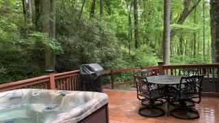 Hickory Creek Hideaway - Maggie Valley - 8
