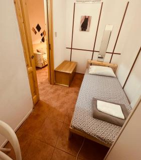 Entire Very cozy apartment,centrum - Genoa - 4