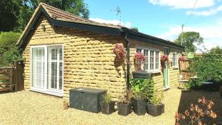 Stylish Open Plan Guest House 400sq ft Rutland - South Witham - 9