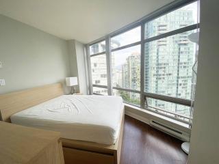 Beautiful 2 bedroom apartment located in downtown - Vancouver - 5