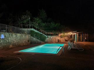 House with pool near 5 Terre - - 6