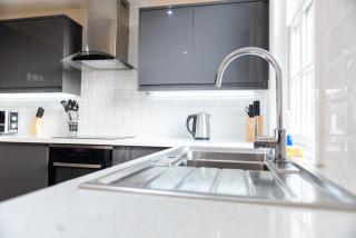 Cozy 2BR 2BATH Apt in Central Ipswich - Sleeps 6 & Prime Location - Ipswich - 2