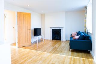 Cozy 2BR 2BATH Apt in Central Ipswich - Sleeps 6 & Prime Location - Ipswich - 7