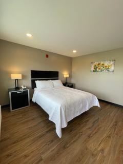 Four Seasons Inn - Gallipolis - 0