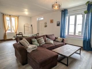 Gîte Chenevières - Village paisible avec parking privé - FR-1-584-384 - 0