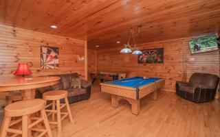 Queens Log Cabin - Gatlinburg - 9